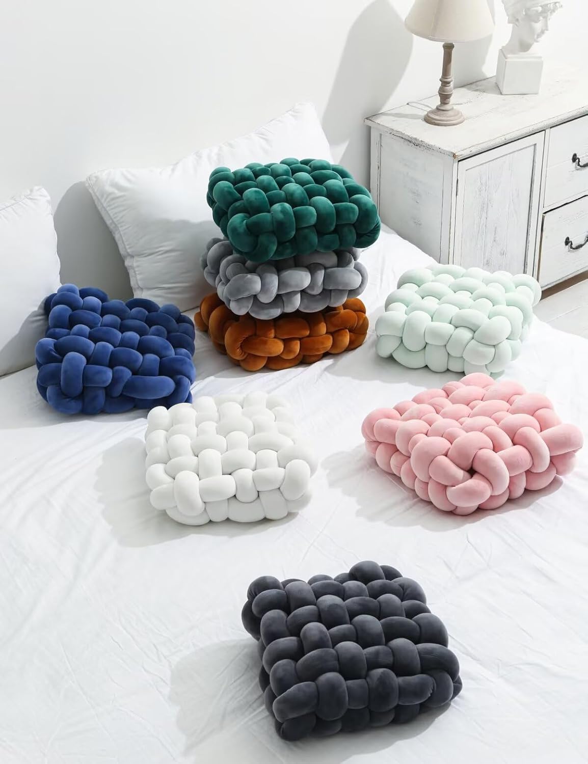 BEIIELA Knot Pillow for Meditation and Comfort