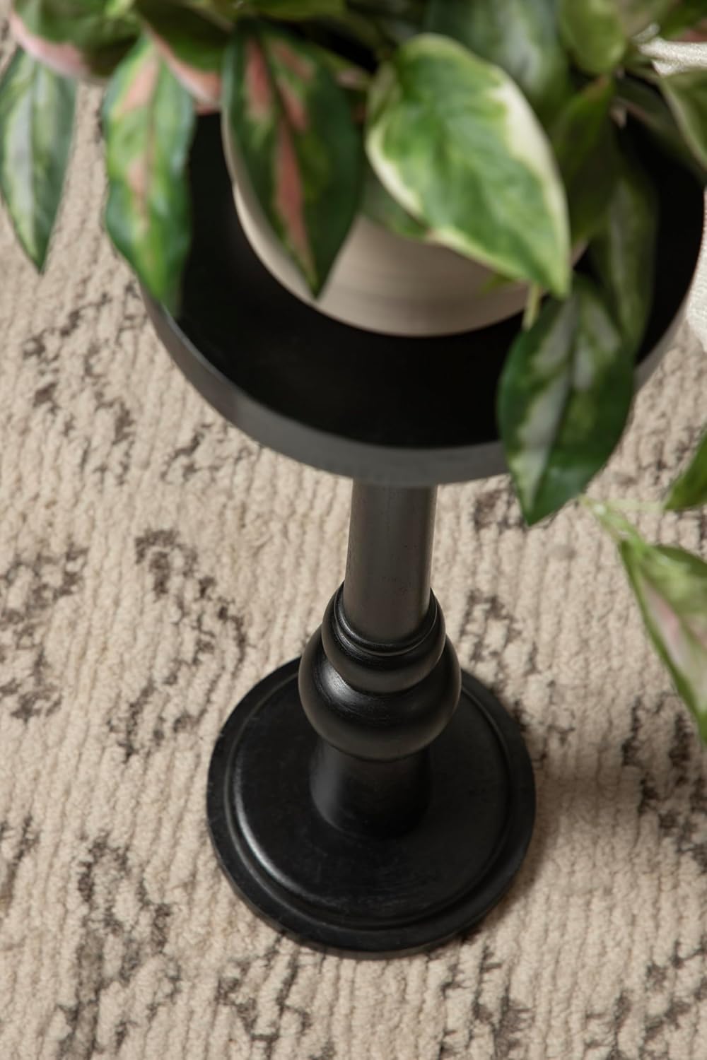 Kate and Laurel Wegner Traditional Wooden Round Drink Table Black
