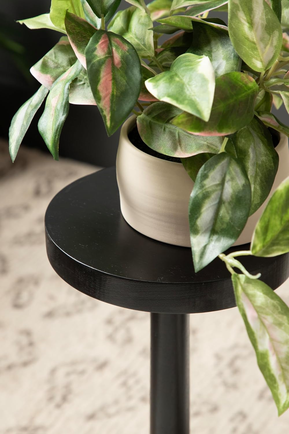 Kate and Laurel Wegner Traditional Wooden Round Drink Table Black