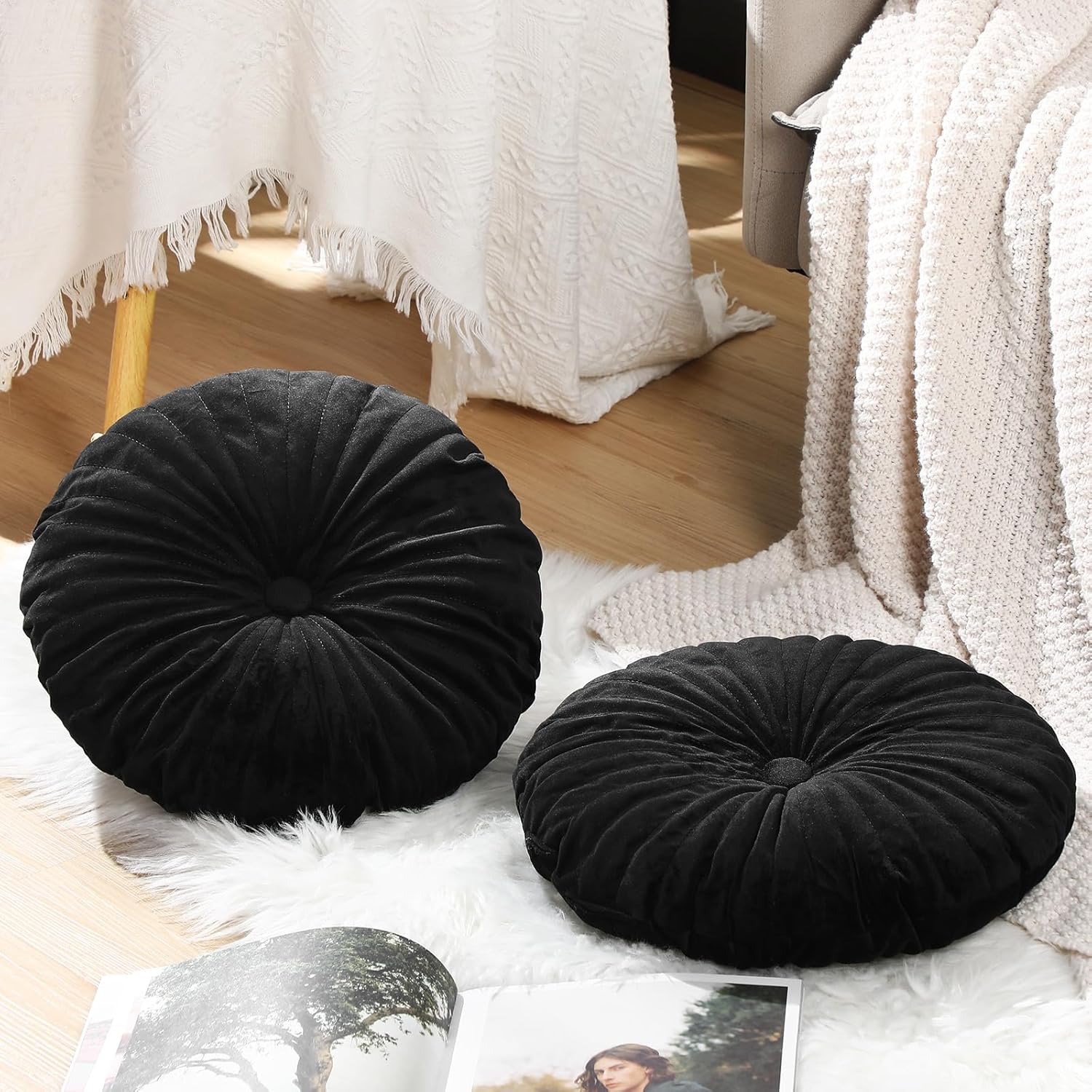 Namalu Round Throw Pillow 138 Inch Black 2 Pcs